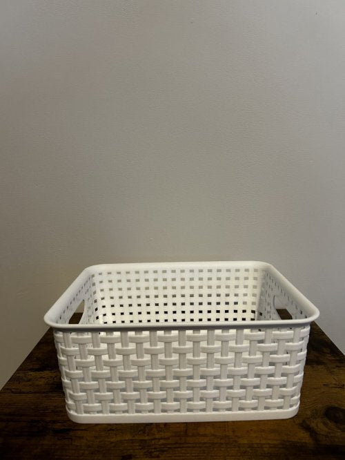 Witte mand voor snoep/bier/..