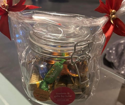 snoeppot gevuld met merci'tjes